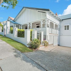 www.prestigepropertymagazine.com - The Prestige Property Magazine - Hamilton Allure