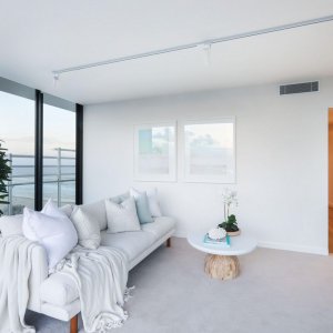 www.theprestigepropertymagazine.com - The Prestige Property Magazine - Absolute Beachfront