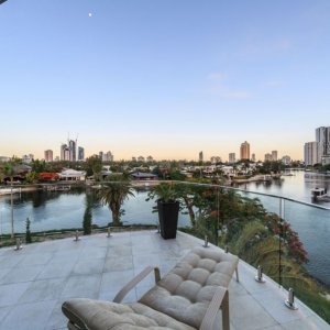 www.prestigepropertymagazine.com - The Prestige Property Magazine - Bright Broadbeach