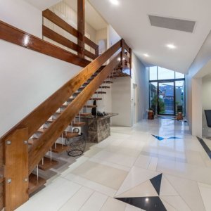 www.prestigepropertymagazine.com - The Prestige Property Magazine - Bright Broadbeach