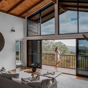 www.prestigepropertymagazine.com - The Prestige Property Magazine - Nikkini Estate