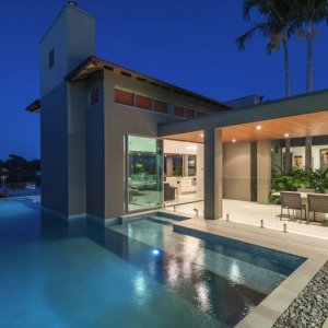 www.prestigepropertymagazine.com - The Prestige Property Magazine - Crown Jewel