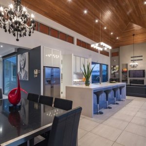 www.prestigepropertymagazine.com - The Prestige Property Magazine - Crown Jewel
