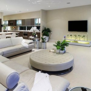www.prestigepropertymagazine.com - the Prestige Property Magazine - tri level stunner