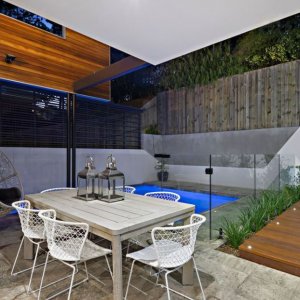 Bardon-Rainworth-Residence