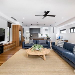 Bardon-Rainworth-Residence