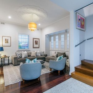 The-Prestige-Property-Magazine- www.prestigepropertymagazine.com – TOP-OF-THE-HILL