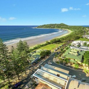 The Prestige Property Magazine - www.prestigepropertymagazine.com - Byron Beachfront Beauty