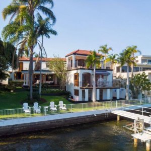 he Prestige Property Magazine - www.prestigepropertymagazine.com - Sprawling Sorrento Sanctuary