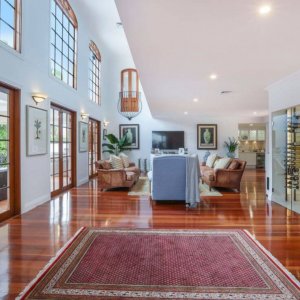 he Prestige Property Magazine - www.prestigepropertymagazine.com - Sprawling Sorrento Sanctuary