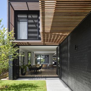 [The Prestige Property Magazine - www.prestigepropertymagazine.com - Barlow House]