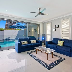 Beachfront-Luxury-Prestige-Property