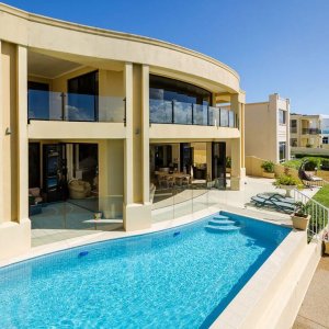 Back-Prestige-Property-Magazine