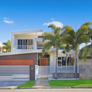 Entry-Prestige-Property-Magazine