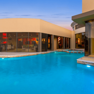 The Prestige Property Magazine - www.prestigepropertymagazine.com - Waterfront Sensation