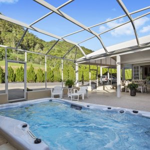 The Prestige Property Magazine - Peaceful Paradise
