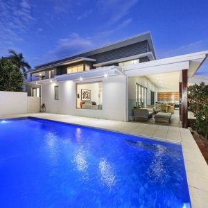 [The Prestige Property Magazine - www.prestigepropertymagazine.com - Contemporary Capri]