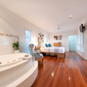 [The Prestige Property Magazine - www.prestigepropertymagazine.com - Sophisticated Paradise]