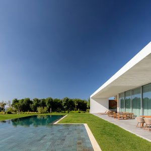 Sea-Front-Villa-Prestige-Property-Magazine-prestigepropertymagazine.com